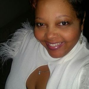 Meet your Posher, Tamela